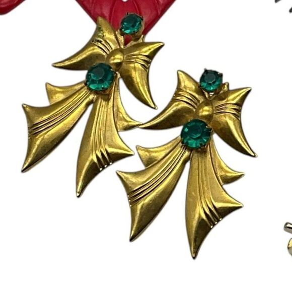 Set of Vintage 80s Gold Green Rhinestone Holiday Bow Earrings 2 in - Picture 1 of 5